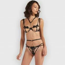 Bluebella Fang Chain Harness Gifts|Easy Sized Gifts