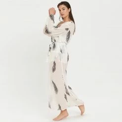 Bluebella Laurel Long Kimono White/Black Nightwear