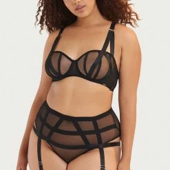 Bluebella Bra & Thong Set: Karolina High-Waist Black