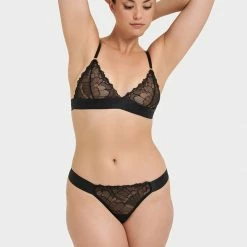 Bluebella Set: Tori Black Bra & Thong