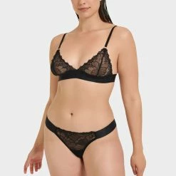 Bluebella Set: Tori Black Bra & Thong